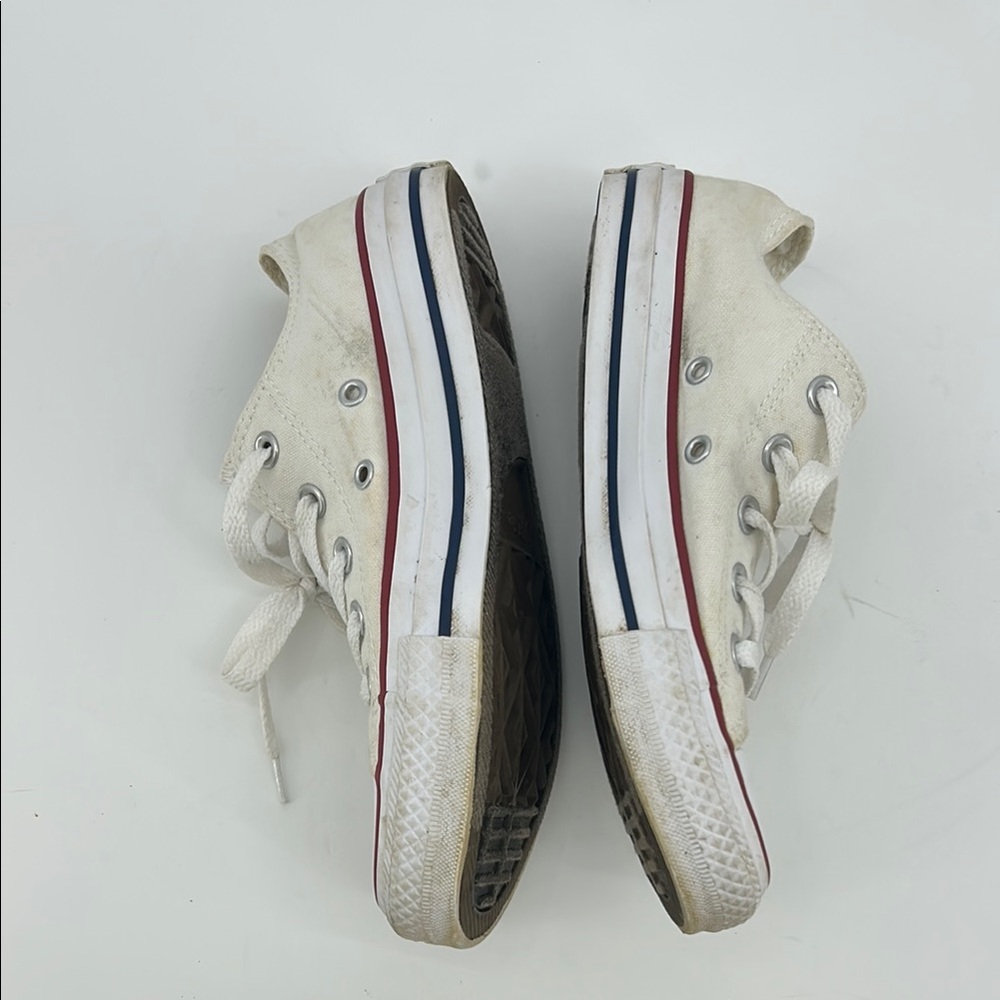 Converse White Sneakers Classic Canvas Low-Top - Picture 3 of 6